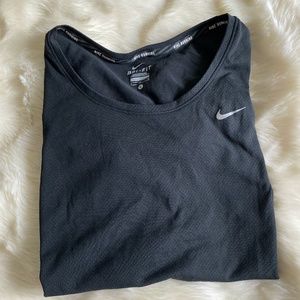 Nike Dri fit tee ✨3/$15✨